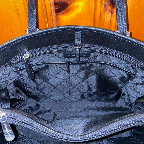 michael kors signature voyager east west tote bag - Picture 8 of 11